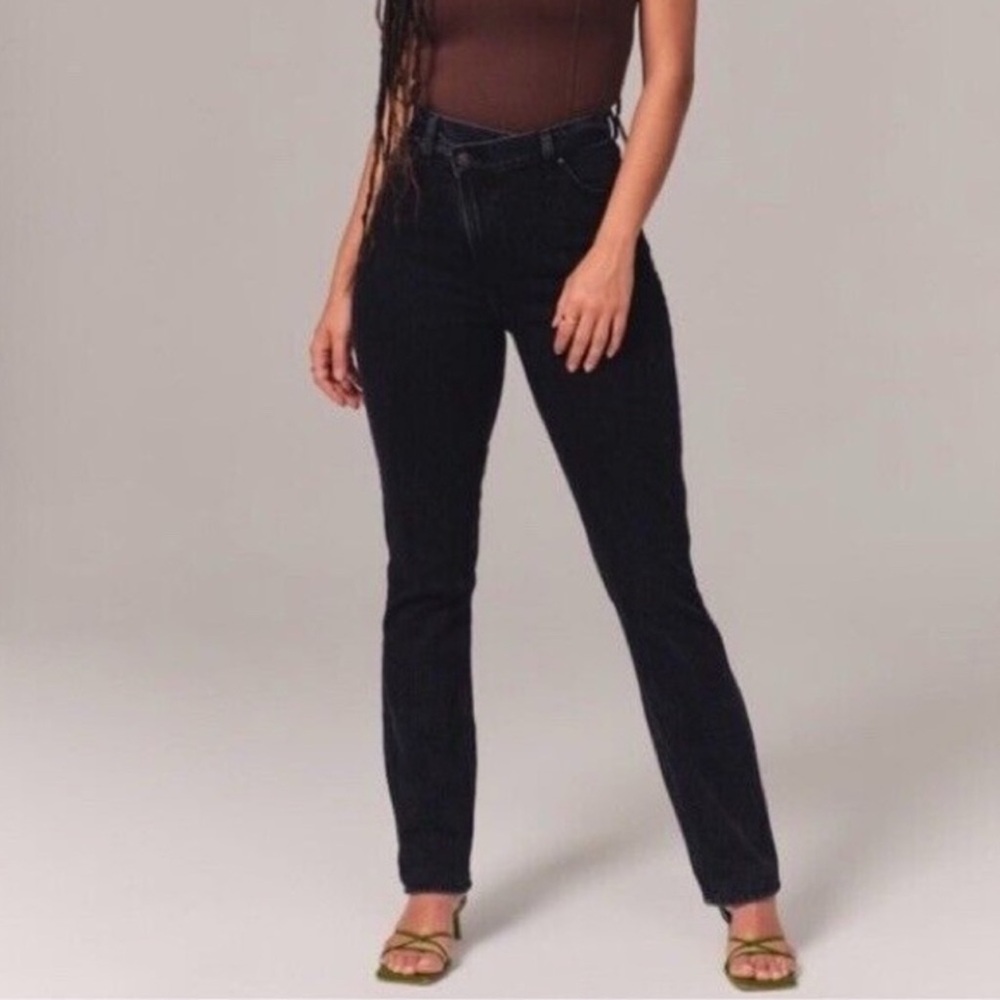 NEW Abercrombie 90s Slim Straight Ultra High Rise Curve Love Jeans Women's 12 31